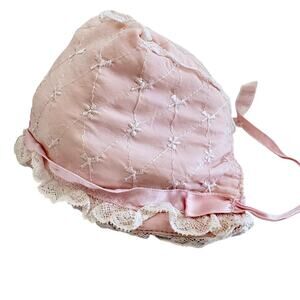 Vintage 1940's Embroidered Ruffled Lace Infant Baby Hat Cap Bonnet Christening